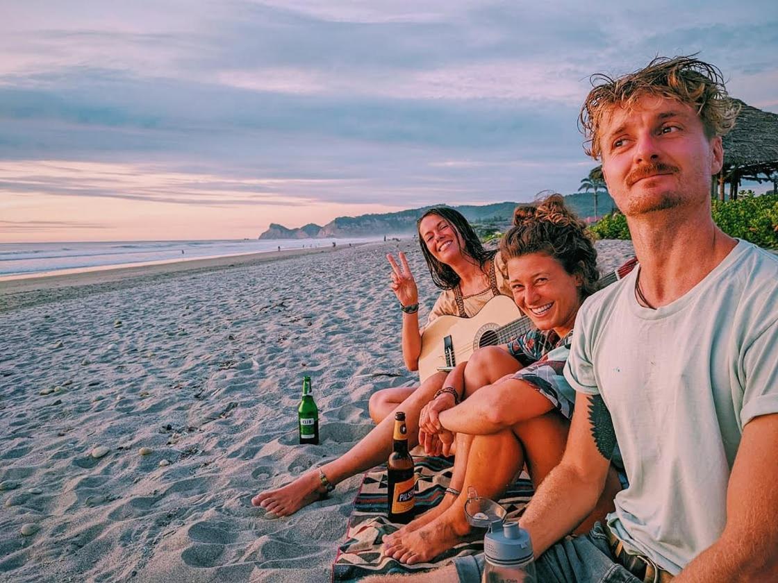 Hermanos Perdidos Surf Las Tunas 외부 사진